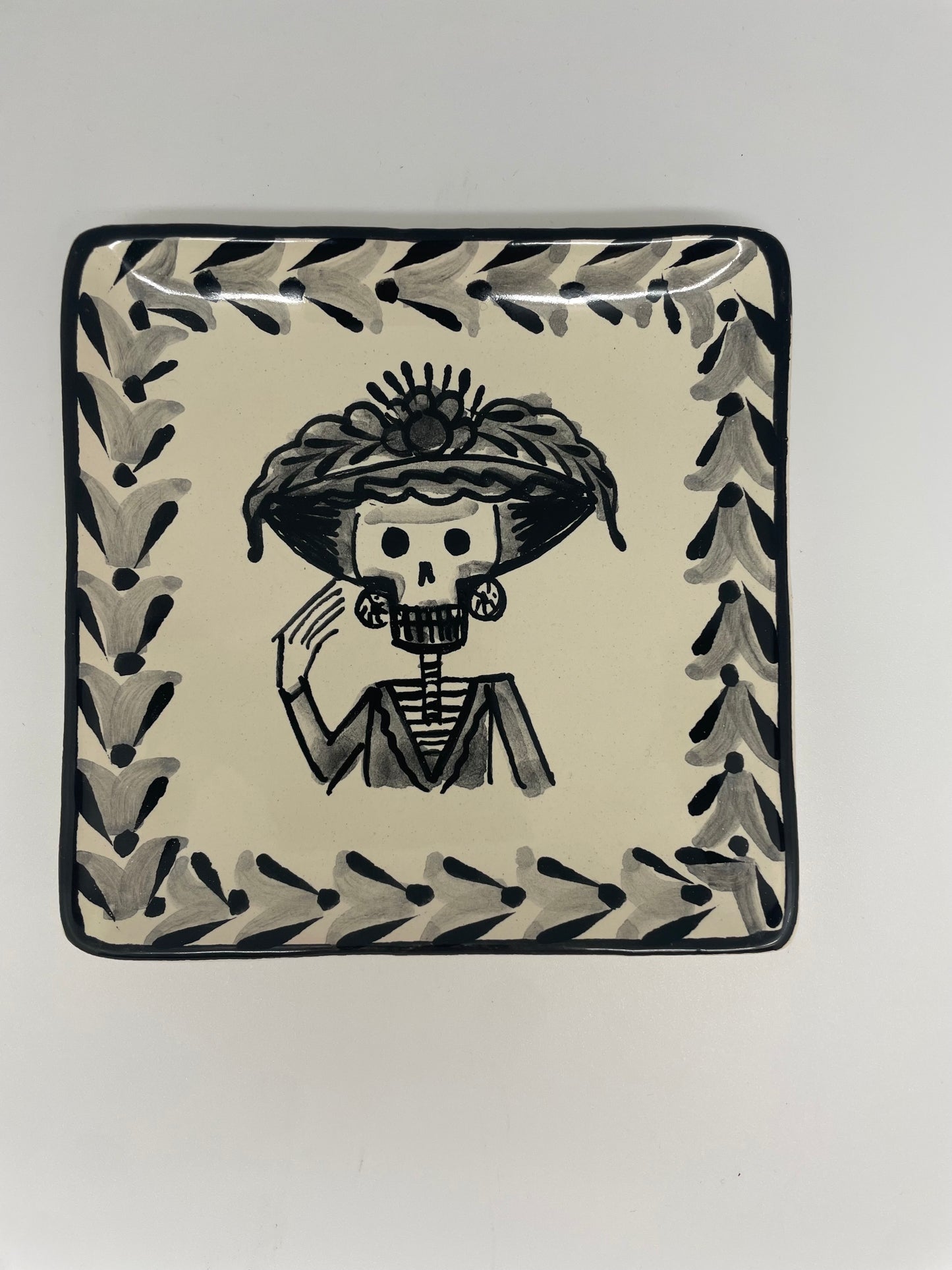 Catrin/Catrina Black & White