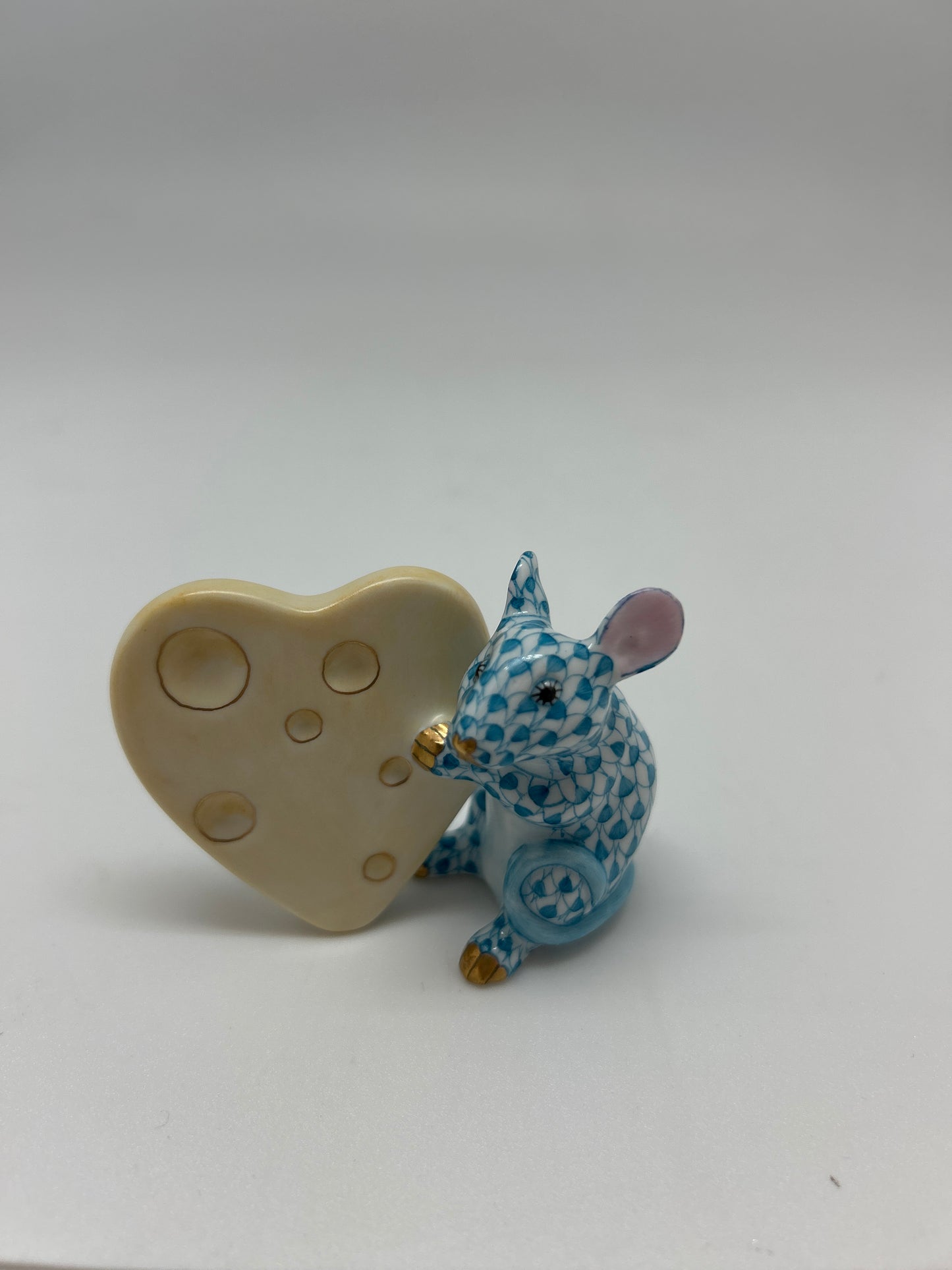 Mouse with Heart Cheese