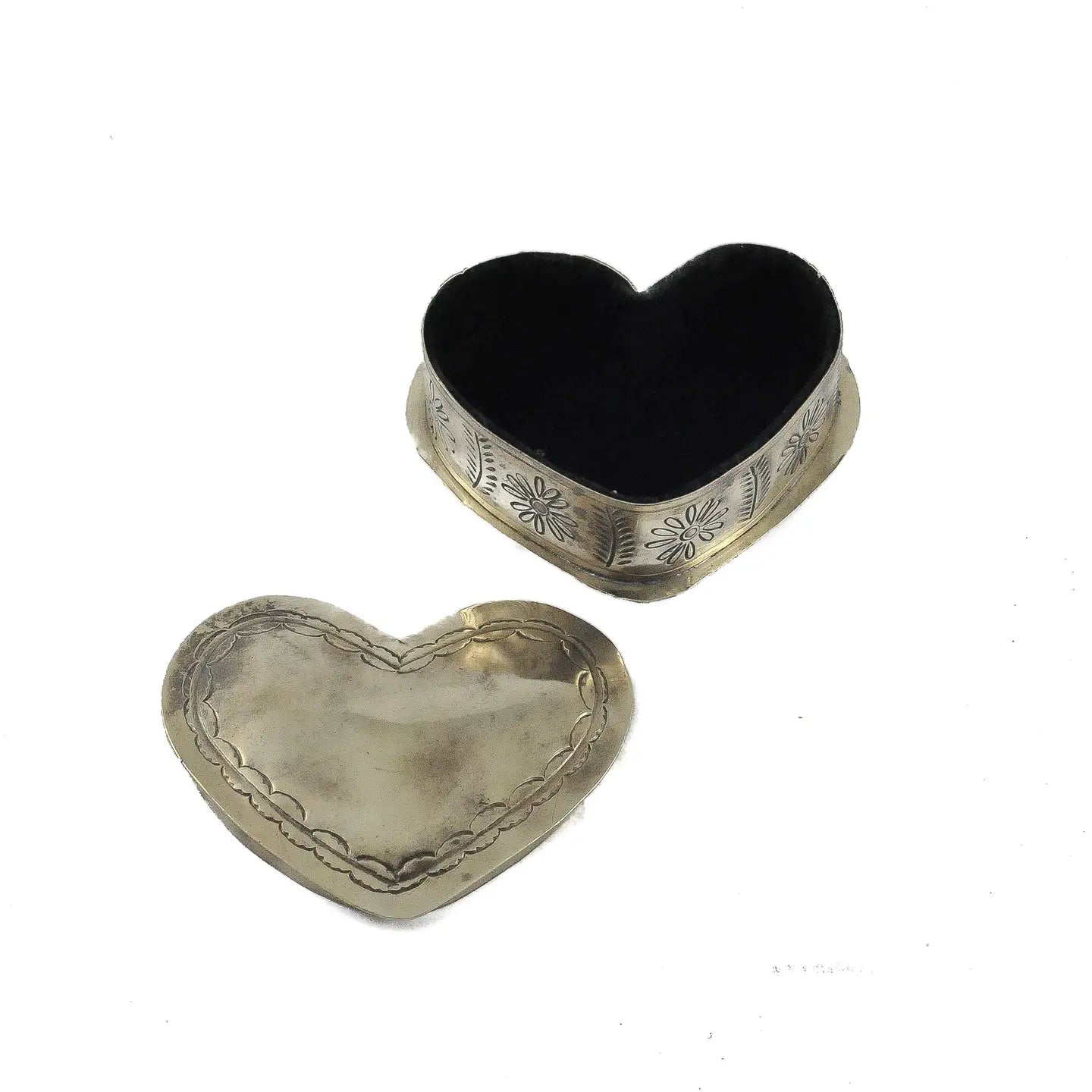 Silver Corazon Keepsake Box