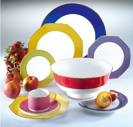 Carnival Red Plate 11"