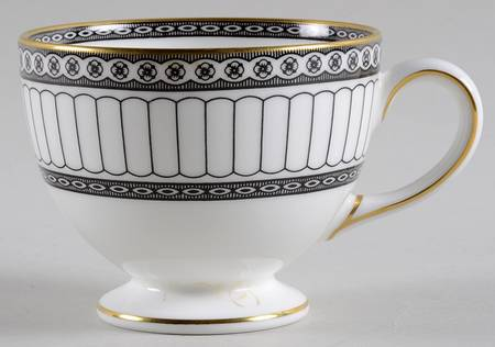 Colonnade Blk Cup & Saucer