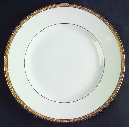 Golden Madrid Dinner Plate
