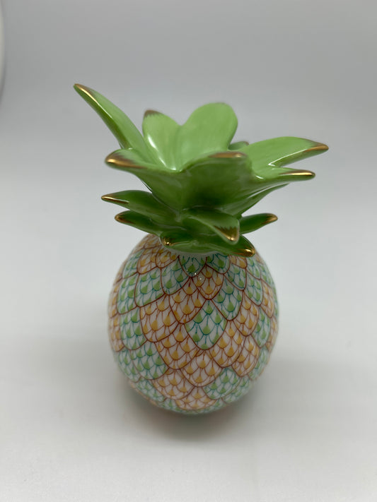Medium Pineapple