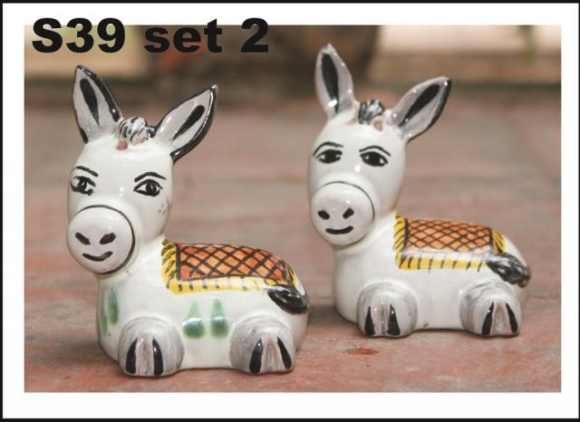 Salt & Pepper Shakers