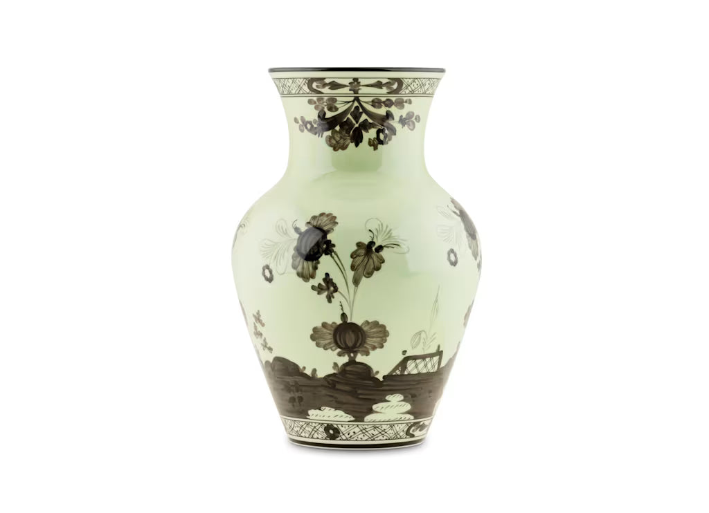 Oriente Italiano Ming Vase