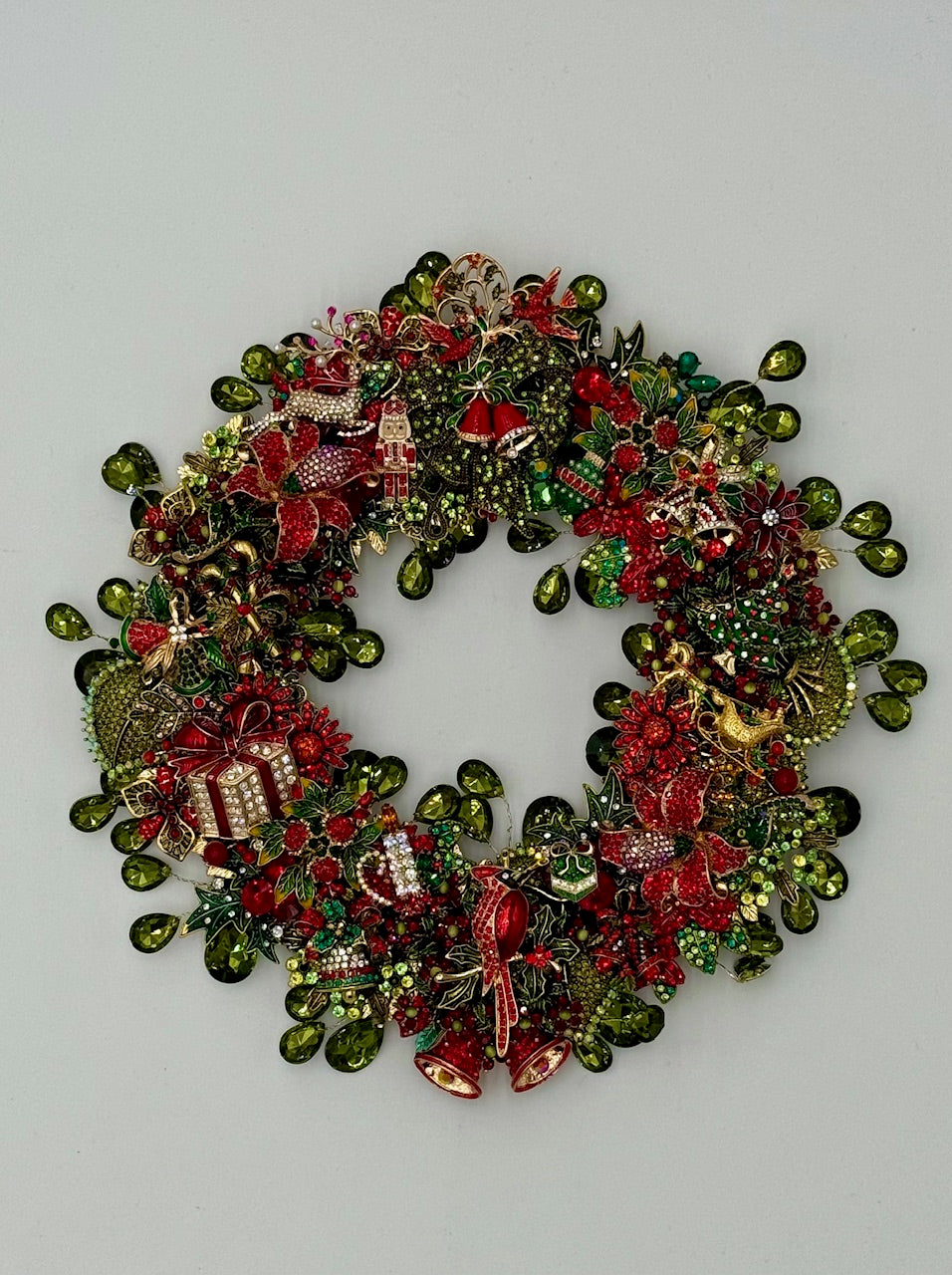 "Christmas Bells Are Ringing" - Wreath