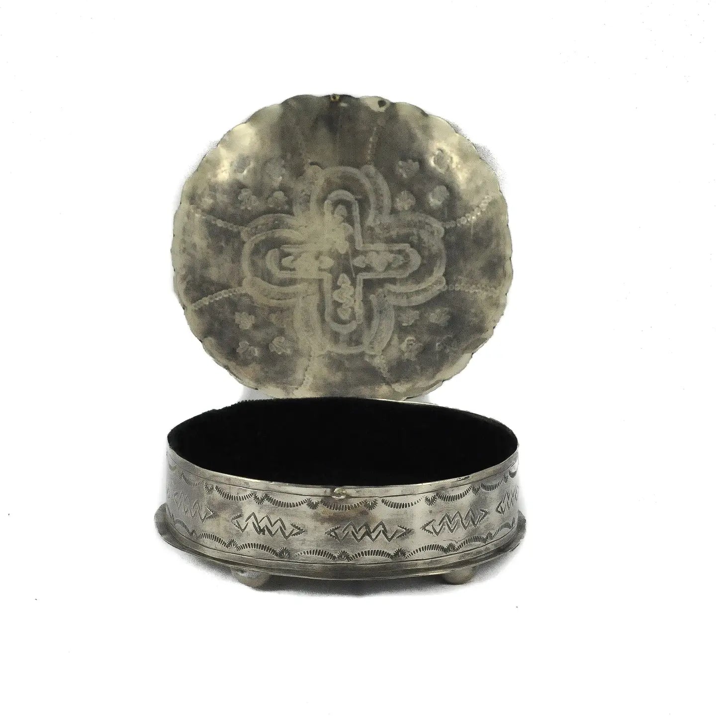 Stamped Round Box with Turquoise